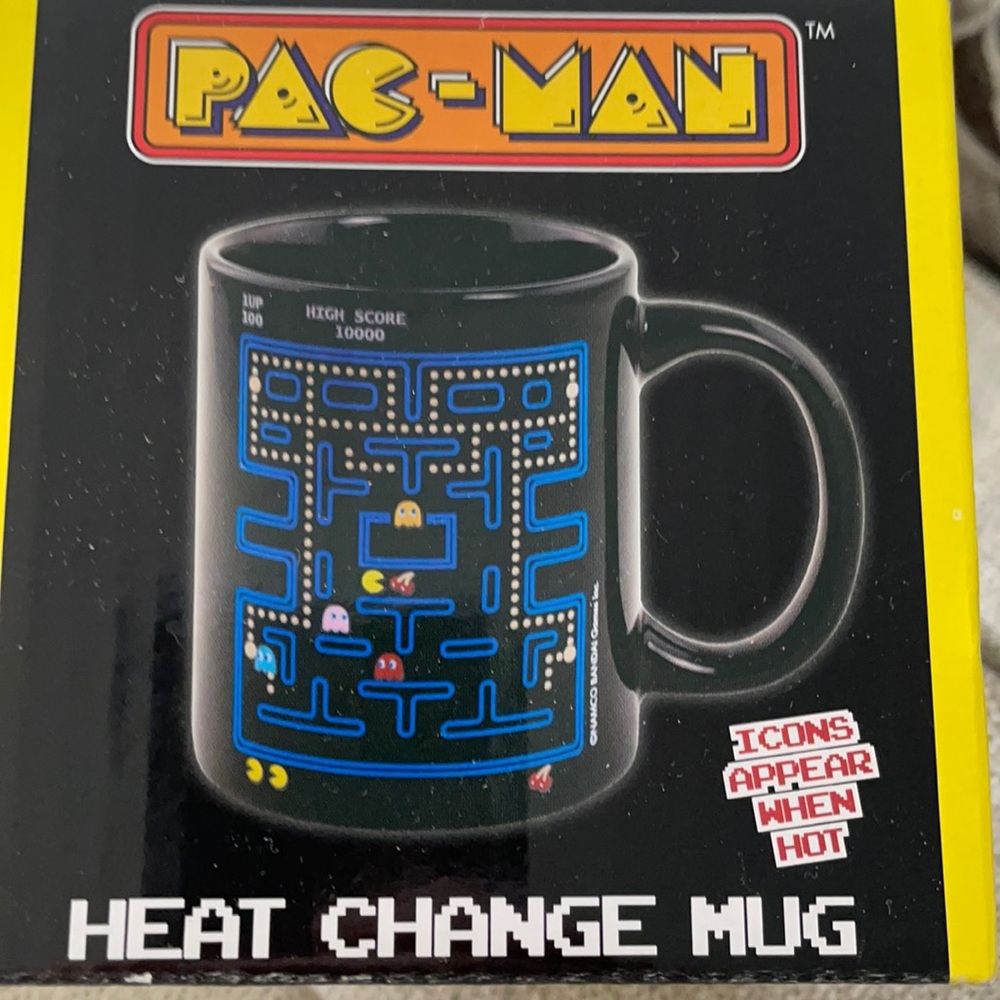 Heat change PAC-man mug new in box